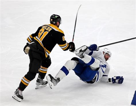Bruins capture Atlantic with 2-1 win over Tampa
